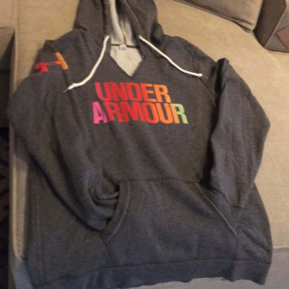 Women’s sweatshirt